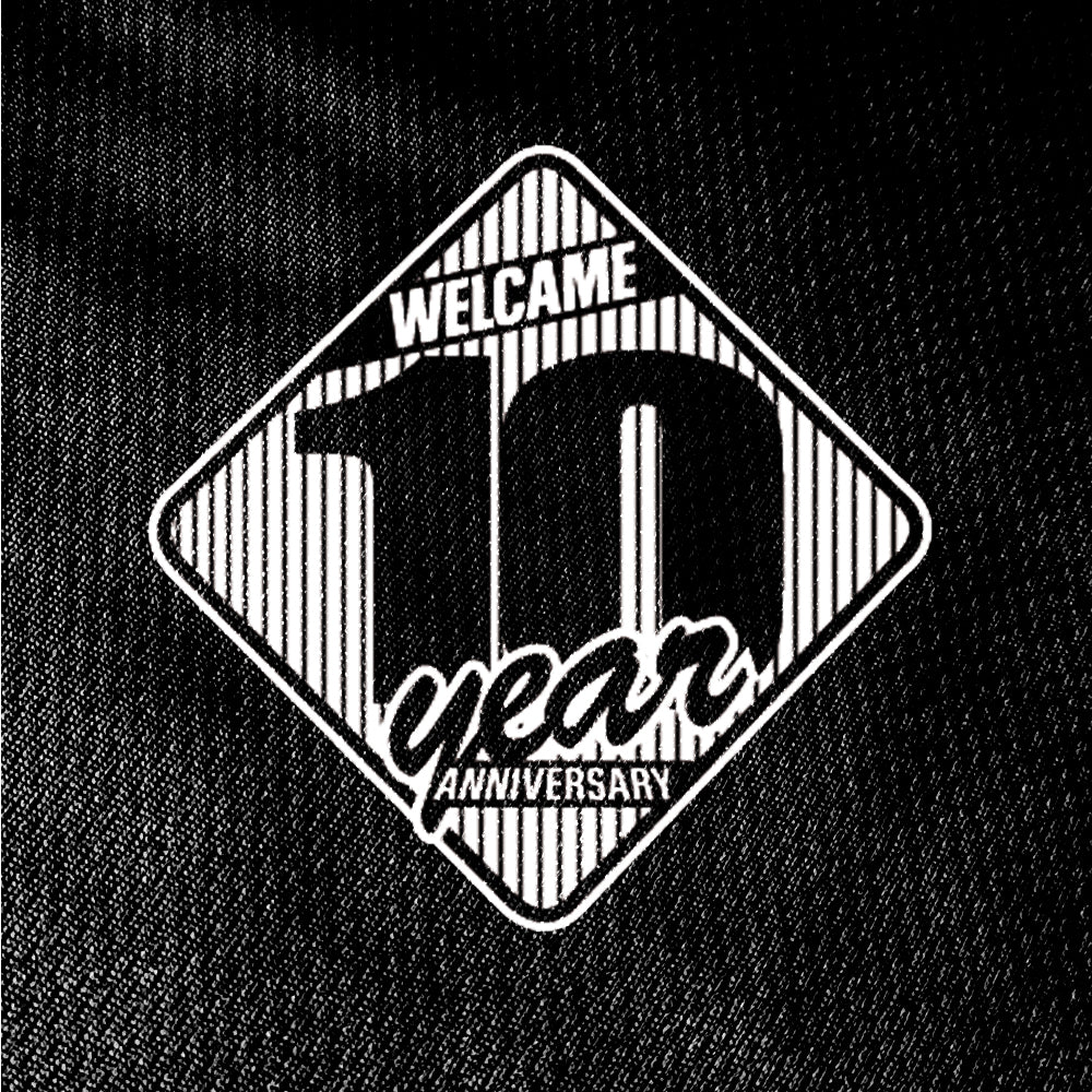 "WELCAME 10TH ANNIVERSARY" Black Baseball Jersey